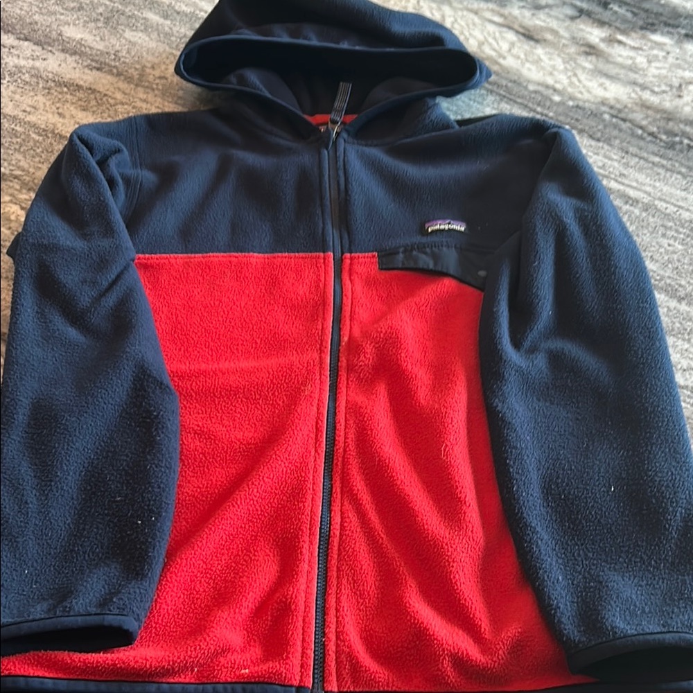 Kids Patagonia Red and Blue Fleece jacket